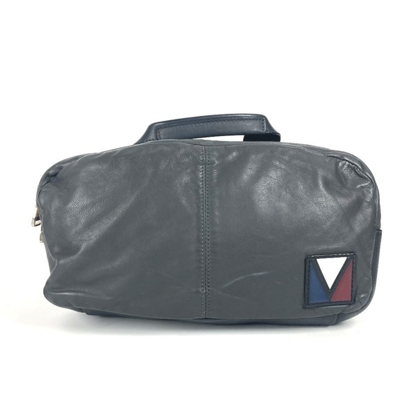 LOUIS VUITTON Gray Leather Shoulder Bag - Picture 1 of 16